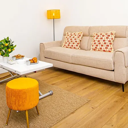 Guyau - Agreable 3 Pieces-carre D'or Menton-plage 1 Minute Menton