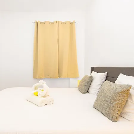 Guyau - Agreable 3 Pieces-carre D'or Menton-plage 1 Minute