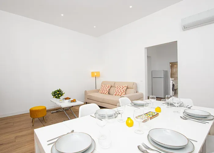 Apartment Guyau - Agreable 3 Pieces-carre D'or Menton-plage 1 Minute *