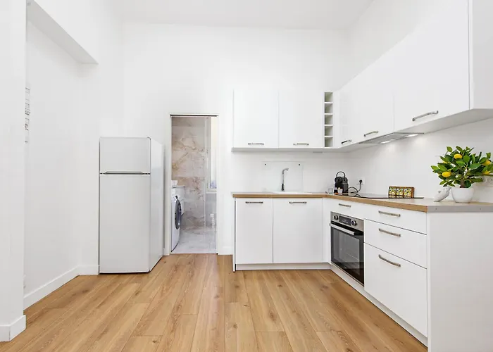 Guyau - Agreable 3 Pieces-carre D'or Menton-plage 1 Minute *