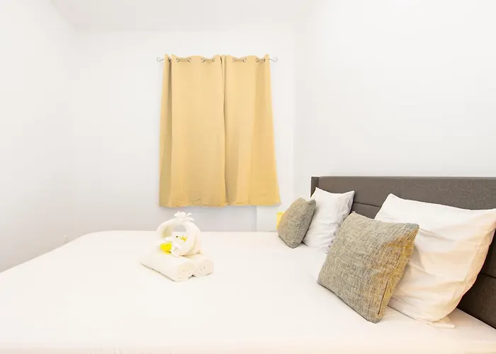 Guyau - Agreable 3 Pieces-carre D'or Menton-plage 1 Minute